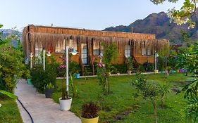 Izgen Bungalows